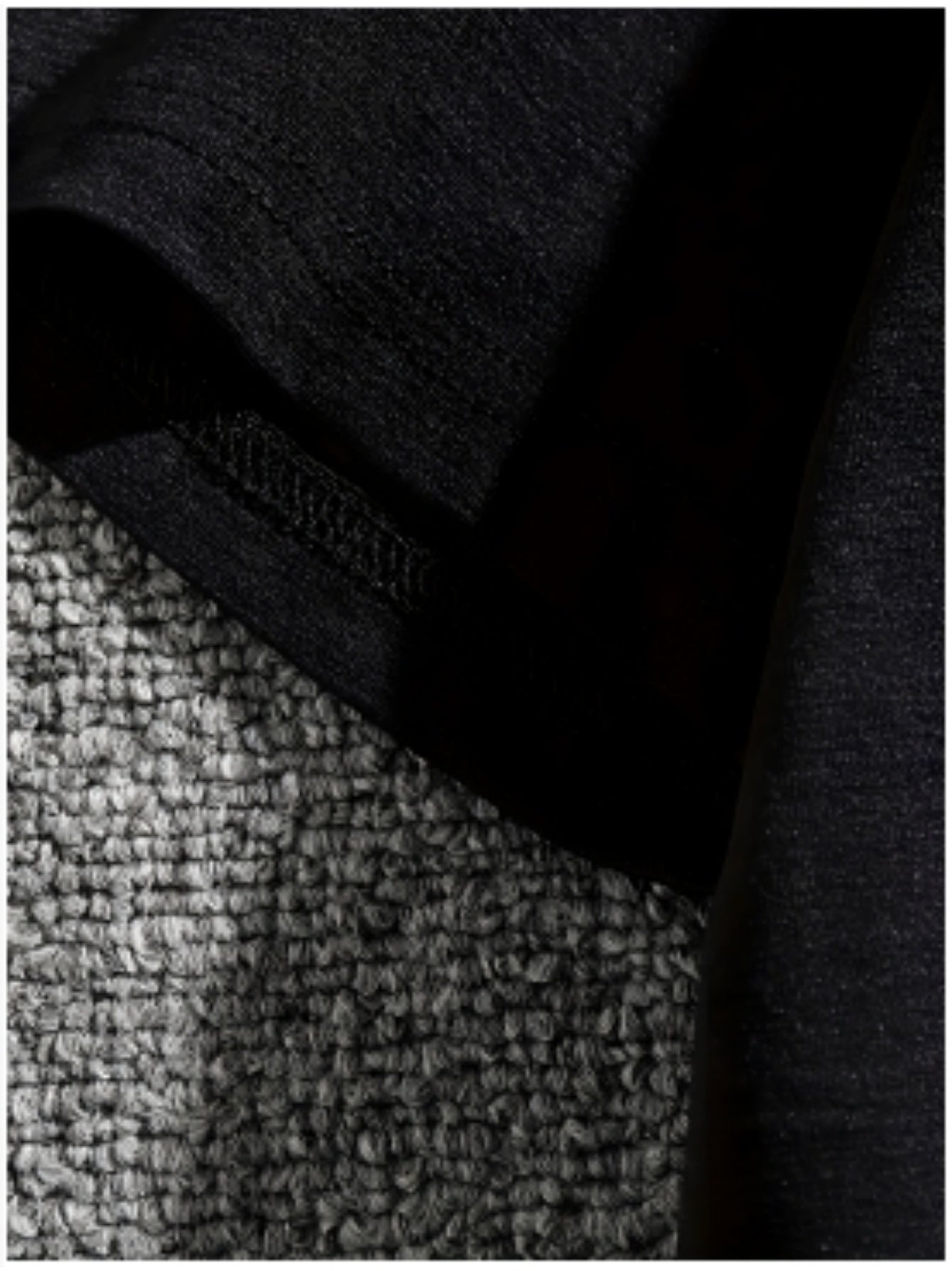 Discover Bold Fashion Trends in Top US Online Stores Featuring Unique Styles
