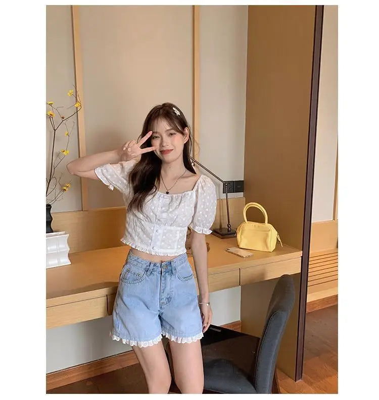 High-Waisted Lace Trim Denim Shorts – Cute Korean Style for Everyday Comfort & Style