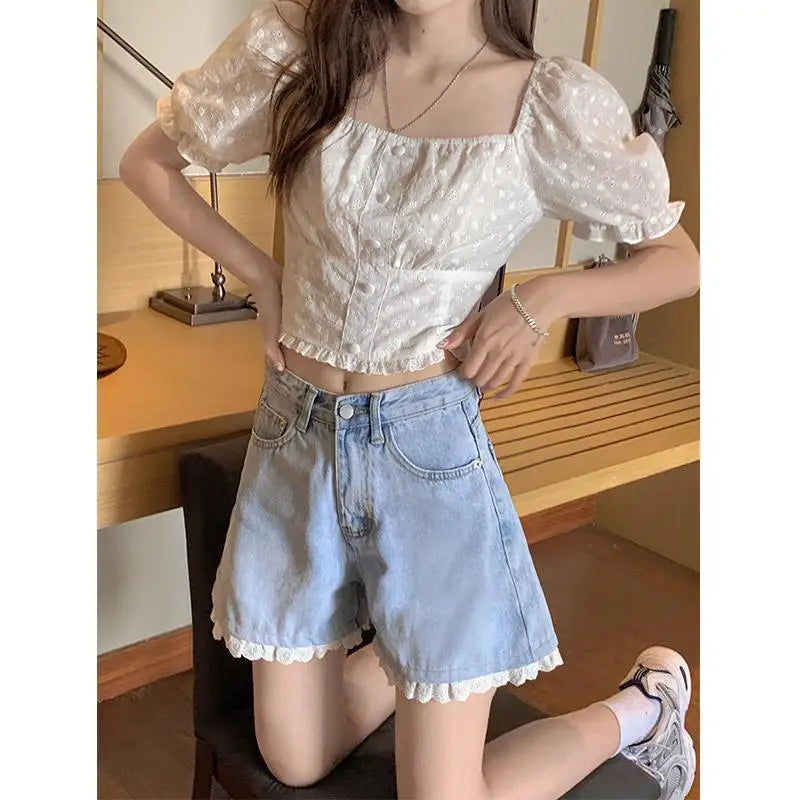 High-Waisted Lace Trim Denim Shorts – Cute Korean Style for Everyday Comfort & Style