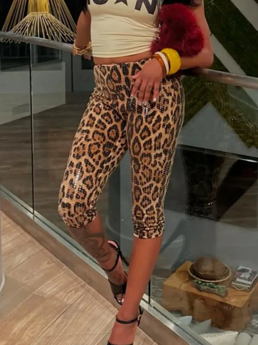 Women's Leopard Print Sequin Shorts – Sexy Knee-Length Clubwear, Slim Fit Party Pants for Evening & Street Style 