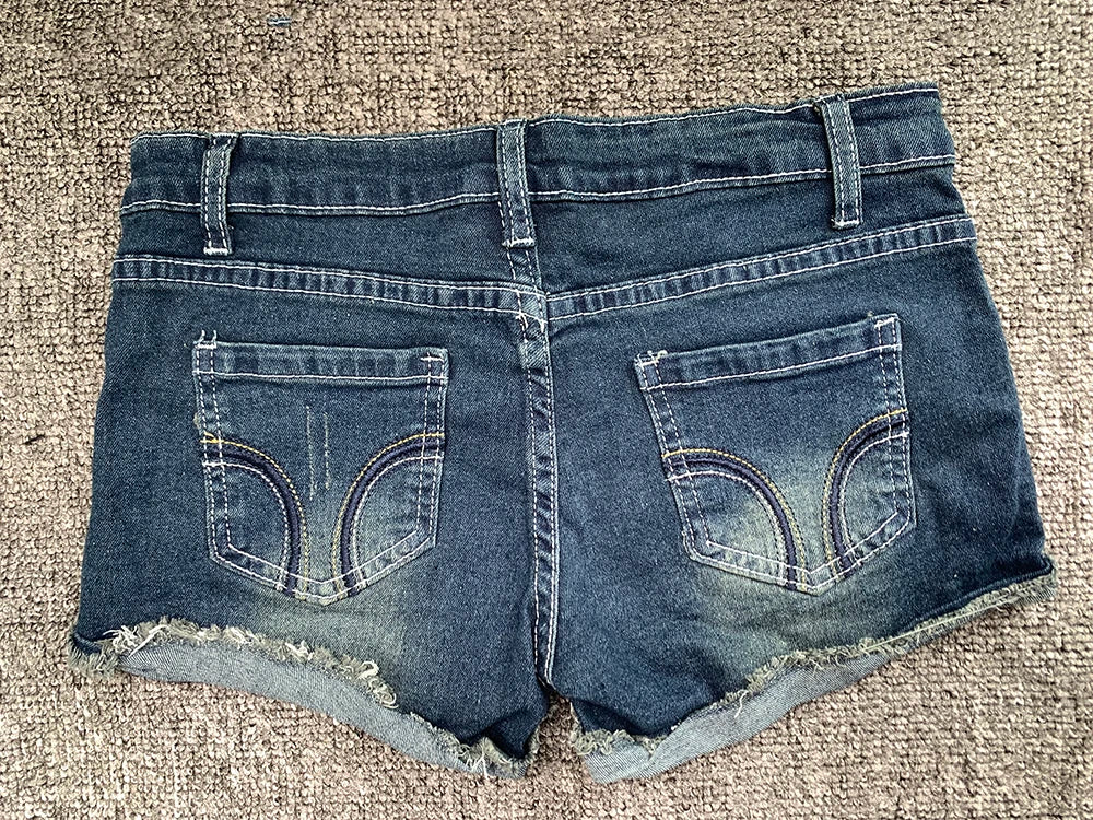Summer Korean Style Low Waist Slim Fit Denim Shorts for Women, Y2K Elastic Hot Pants with Embroidery and Wrapped Design
