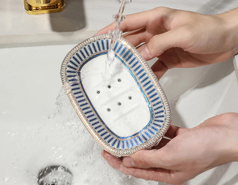 Luxury Ceramic Soap Dish with Irregular Stripes and Perforated Drainage – Household Bathroom Accessory with Washstand Gargle Cup