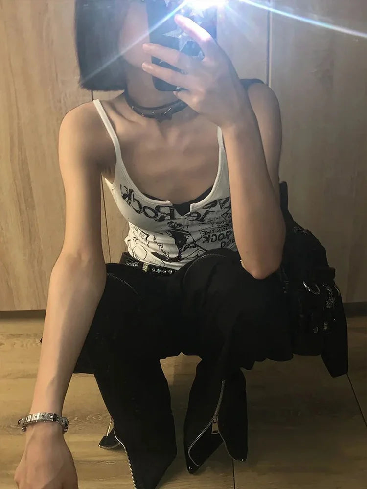 Y2K E-Girl Sleeveless Ribbed Knit Crop Tank Top with Punk Print – Women’s 2000s Grunge Fairycore Summer Tee in Korean Street Style 