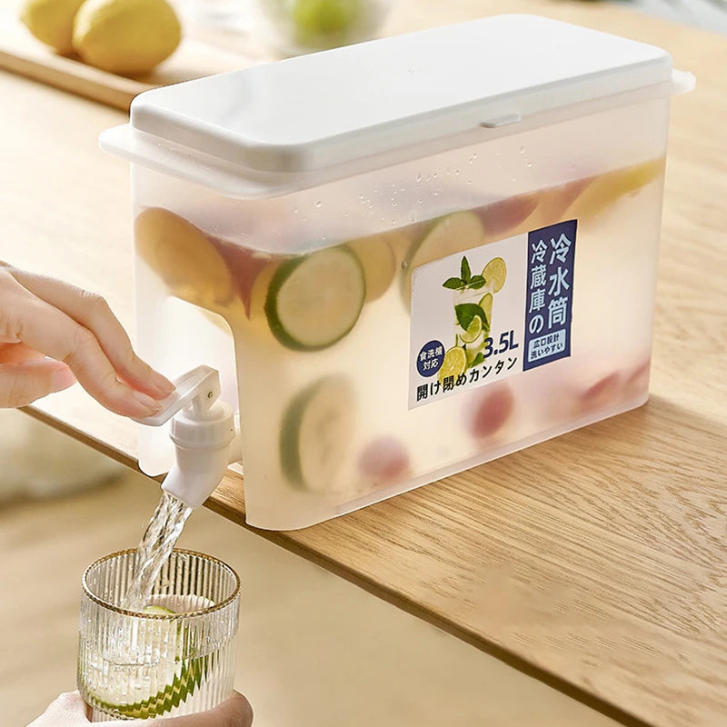 3.5L Water Jug with Tap – Outdoor Drink Dispenser for Cold Juices, Lemonade, and Beverages Storage