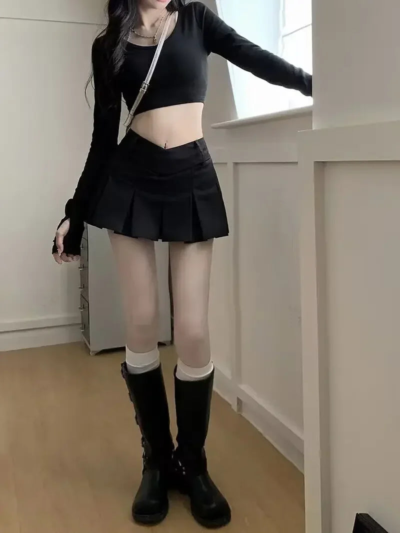 Women’s Retro V-Waist Pleated Mini Skirt – Summer Casual Streetwear, Sexy & Stylish High-Waist Short Skirt for Girls and Ladies
