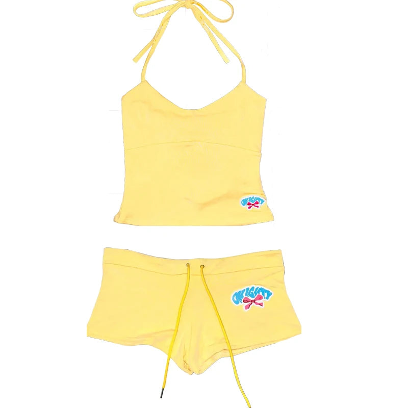 Y2K Style Crop Top with Graphic Letter Print – Grunge Streetwear Harajuku Casual Summer Camisole for Emo Girl Aesthetic, Paired with Sexy Women’s Shorts and Pants