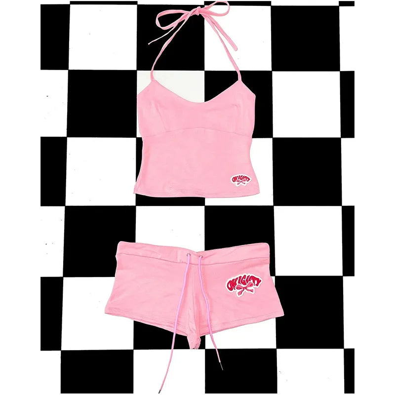 Y2K Style Crop Top with Graphic Letter Print – Grunge Streetwear Harajuku Casual Summer Camisole for Emo Girl Aesthetic, Paired with Sexy Women’s Shorts and Pants