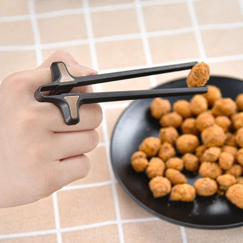 Hands-Free Finger Chopsticks for Snacks – Gaming Chopstick Tool for Eating Chips, Fruits, Sushi Without Mess