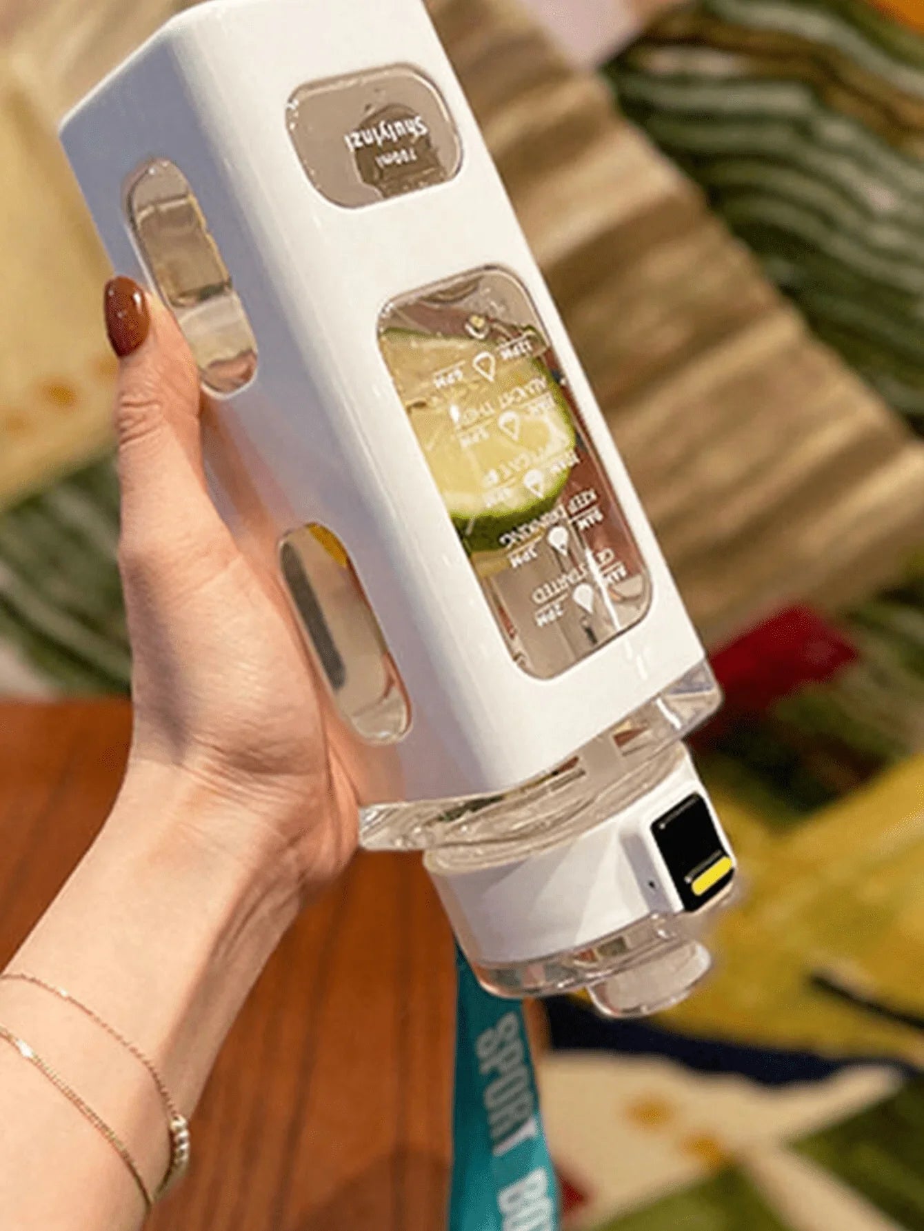 White Sports Water Bottle with Straw – 700/900ml Reusable Plastic Cup for Outdoor, Cycling & Home Use