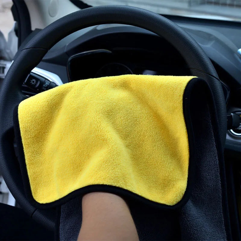Quick-dry microfiber car towel, 30x40cm, soft and highly absorbent cleaning cloth, perfect for auto detailing and car care.
