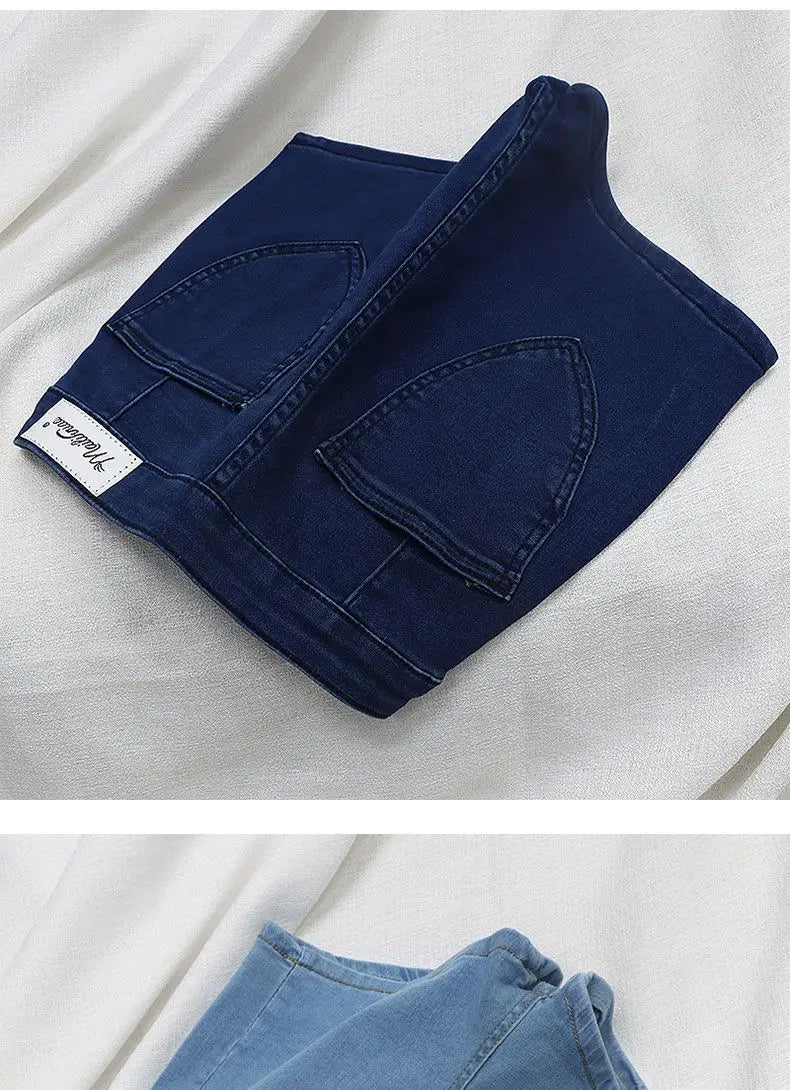 Trendy Slim Fit Women's Shorts – Solid Color, Retro-Inspired Summer Streetwear in 3 Colors