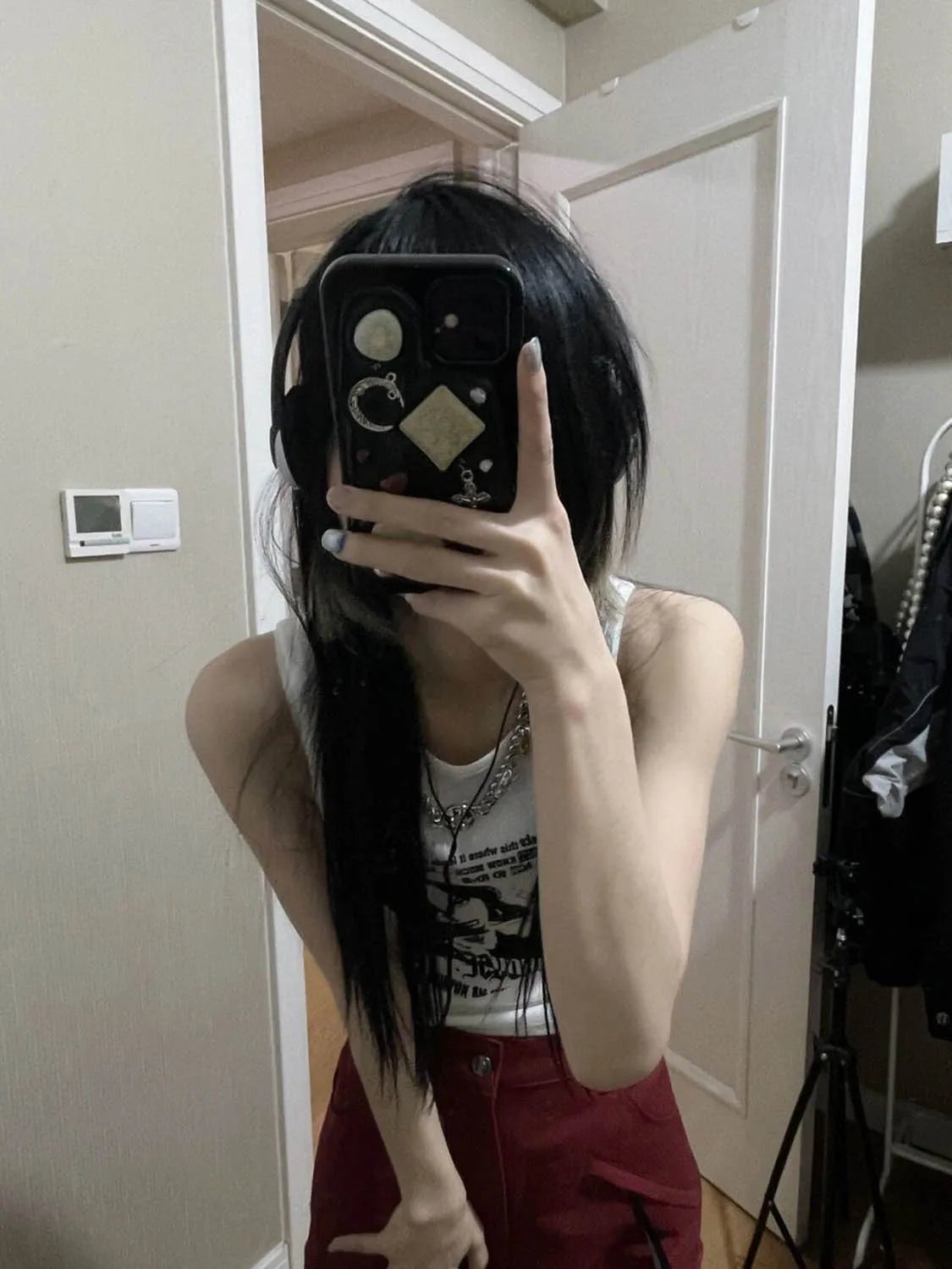 Y2K-Inspired Grunge Ribbed Knit Crop Tank Top for Women – Sleeveless, Sexy Streetwear Aesthetic from the 2000s