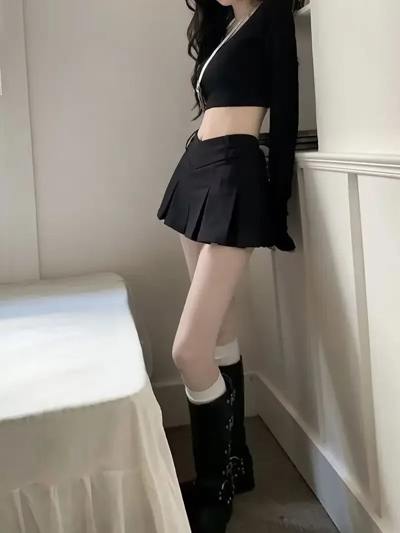 Women’s Retro V-Waist Pleated Mini Skirt – Summer Casual Streetwear, Sexy & Stylish High-Waist Short Skirt for Girls and Ladies
