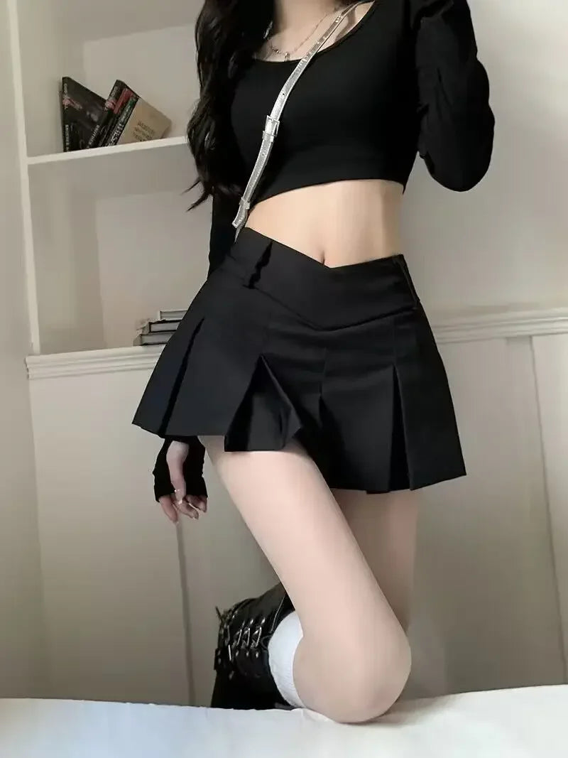 Women’s Retro V-Waist Pleated Mini Skirt – Summer Casual Streetwear, Sexy & Stylish High-Waist Short Skirt for Girls and Ladies