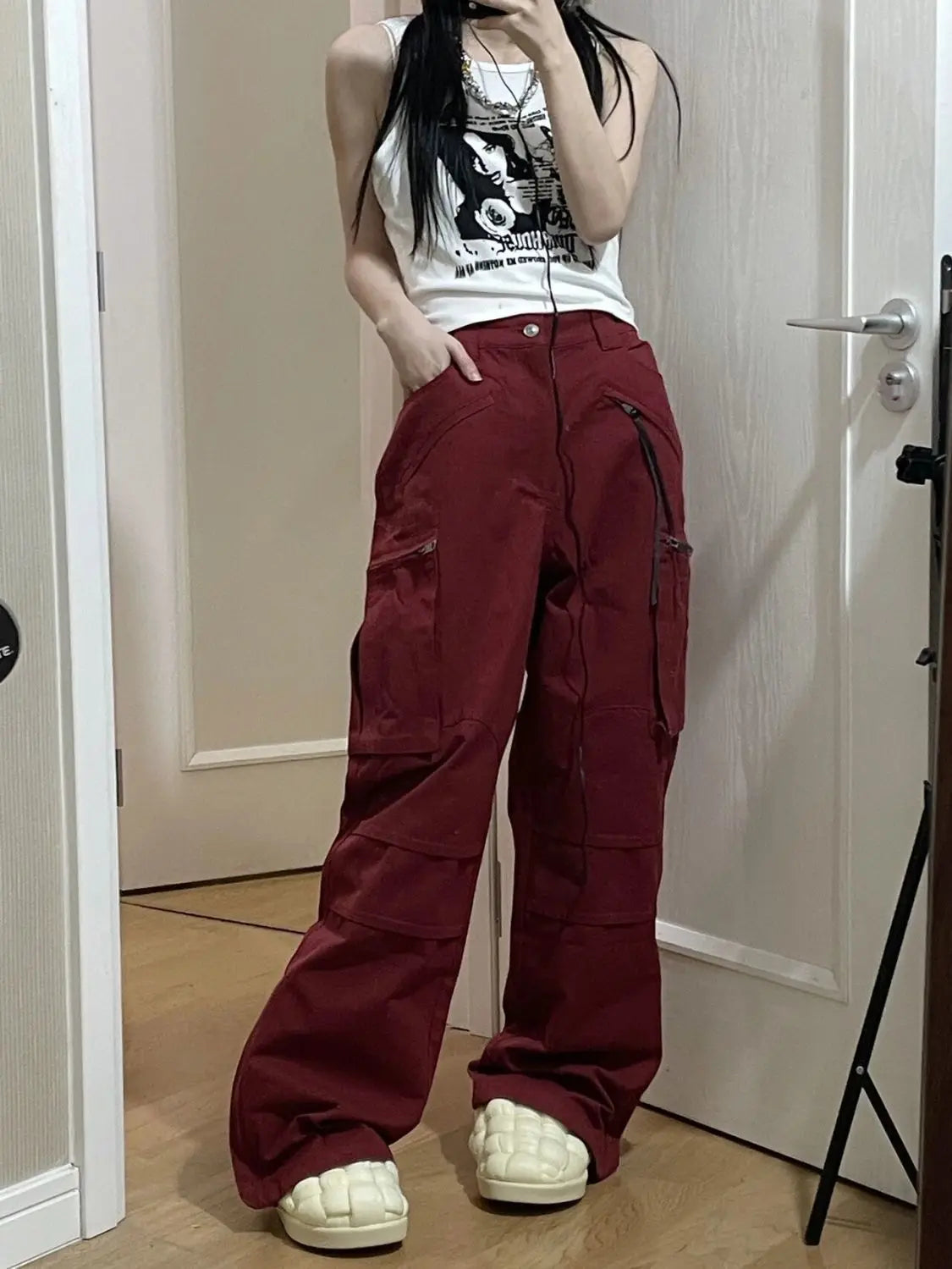Y2K-Inspired Grunge Ribbed Knit Crop Tank Top for Women – Sleeveless, Sexy Streetwear Aesthetic from the 2000s