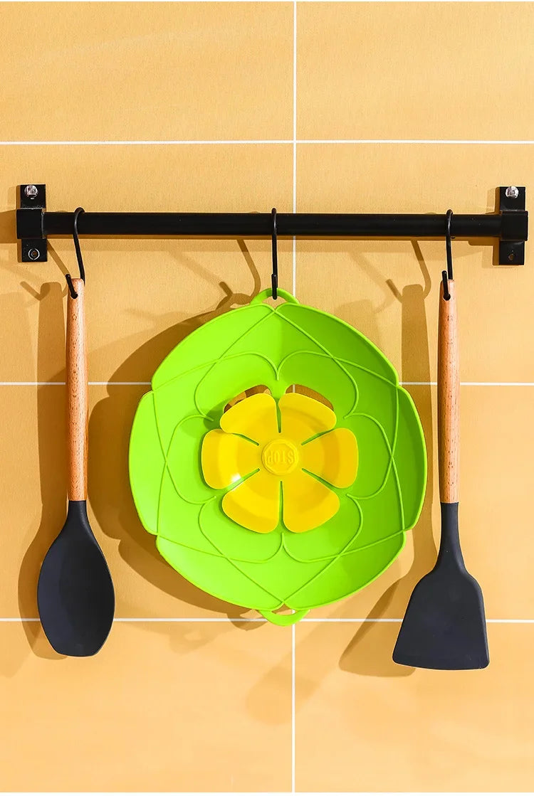 26CM Silicone Spill Stopper Lid – Heat-Resistant Cover for Pots and Pans, Multi-Purpose Microwave-Safe Kitchen Tool