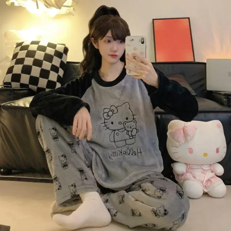 Y2K Hello Kitty Winter Flannel Pajama Set for Women – Cozy Cartoon Loungewear, Loose Fit, Warm Homewear Suit