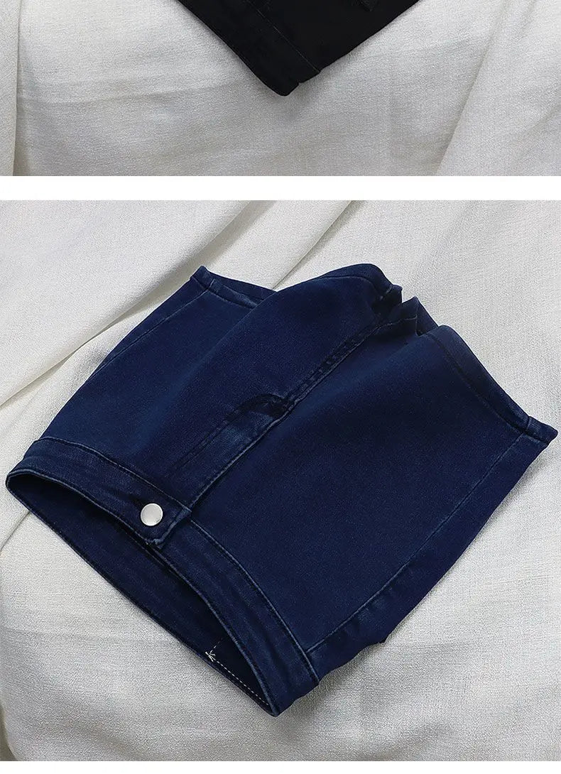 Trendy Slim Fit Women's Shorts – Solid Color, Retro-Inspired Summer Streetwear in 3 Colors