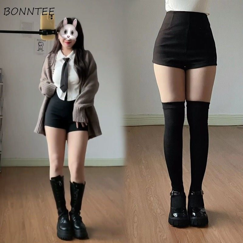 Women's Slim Fit Black Shorts – Korean Streetwear Style, High Elasticity, Clubwear & Casual Fashion for Autumn