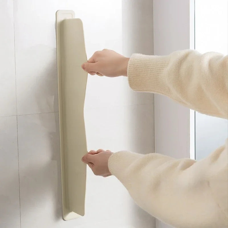 Silicone Splash Guard for Kitchen Sink, Waterproof and Easy to Clean, Universal Fit Kitchen Accessory for Home Use