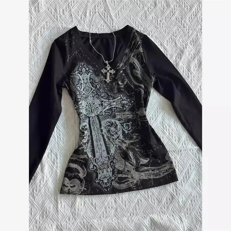 Vintage Gothic Graphic Tee for Women – Y2K Aesthetic Black Punk V-Neck T-shirt, Retro Grunge Harajuku Style