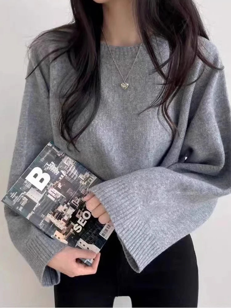 Chic Loose Women's Knit Sweater – Cozy Long Sleeve Round Neck Pullover for Autumn & Winter