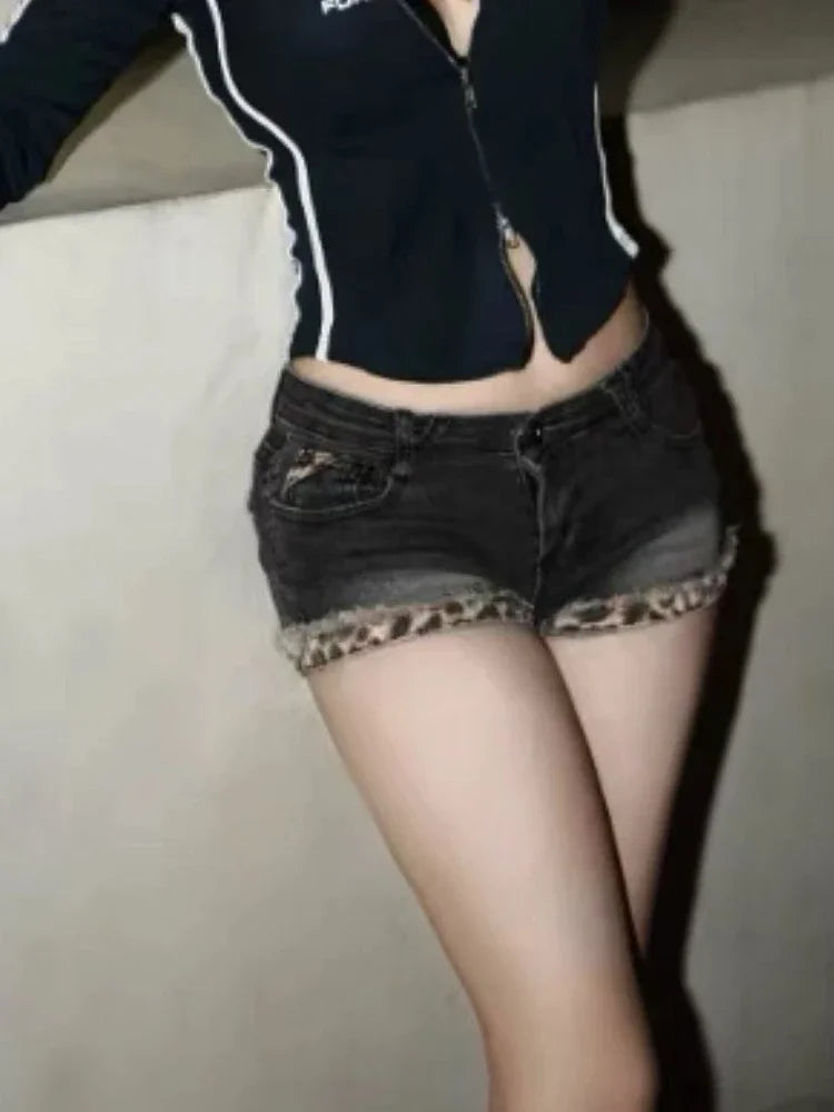 Women's Retro Leopard Print Denim Shorts – Washed Slim Fit Streetwear Y2K Style Summer 2025
