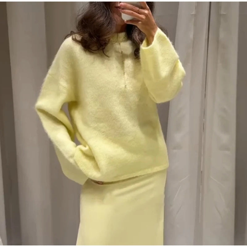 Women's Cozy Mohair Striped Knit Sweater – Warm O-Neck Pullover with Full Sleeves, Autumn 2025 Fashion