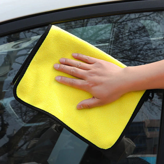 Quick-dry microfiber car towel, 30x40cm, soft and highly absorbent cleaning cloth, perfect for auto detailing and car care.