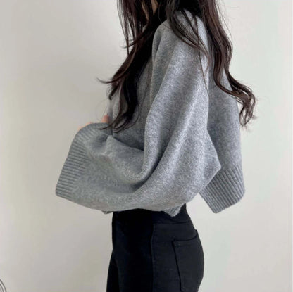 Chic Loose Women's Knit Sweater – Cozy Long Sleeve Round Neck Pullover for Autumn & Winter