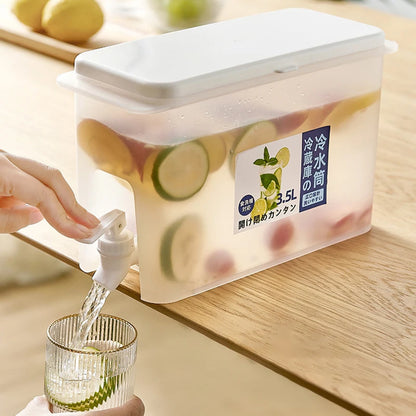 3.5L Water Jug with Tap – Outdoor Drink Dispenser for Cold Juices, Lemonade, and Beverages Storage