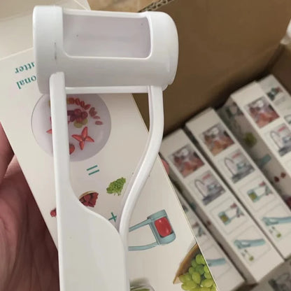 Toddler-Friendly Tomato and Grape Slicer Cutter – Cherry Fruit Salad Tool, Baby Kitchen Gadget for Easy Cutting
