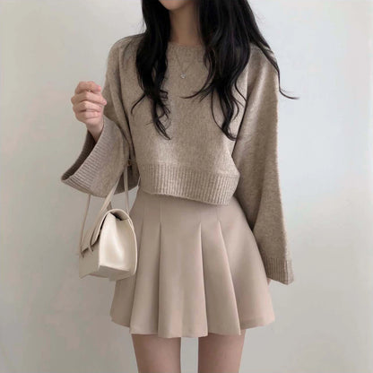 Chic Loose Women's Knit Sweater – Cozy Long Sleeve Round Neck Pullover for Autumn & Winter