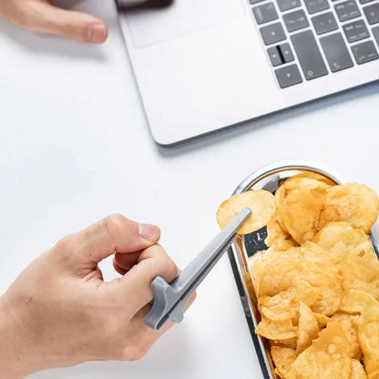 Hands-Free Finger Chopsticks for Snacks – Gaming Chopstick Tool for Eating Chips, Fruits, Sushi Without Mess