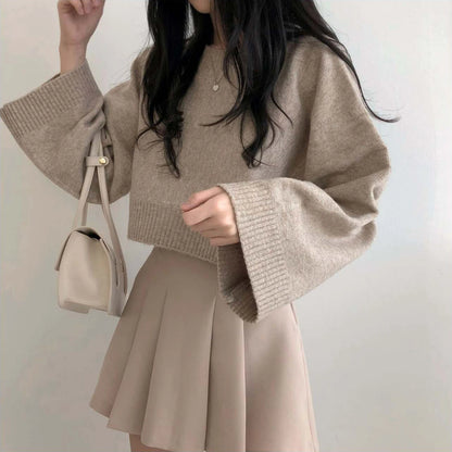 Chic Loose Women's Knit Sweater – Cozy Long Sleeve Round Neck Pullover for Autumn & Winter
